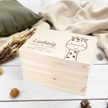 Erinnerungsbox Holz personalisiert Giraffe