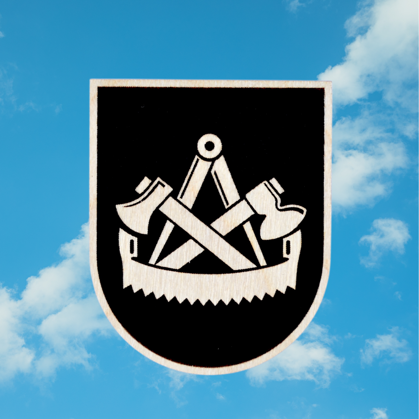Trachten-Pin Wappen Zunftzeichen "Zimmerer" Holz-Ahorn